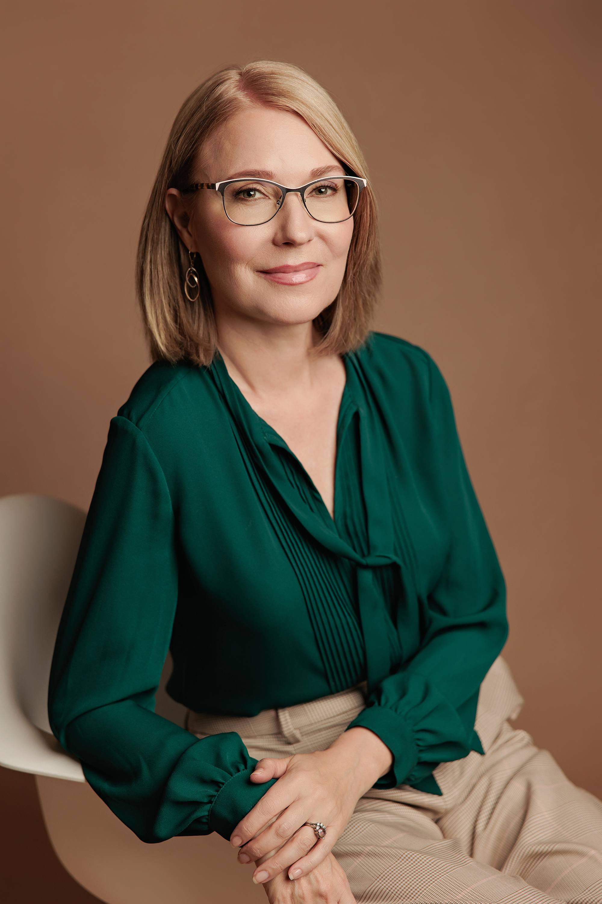 Amanda Dams Photography Headshots Kirsten Schrader